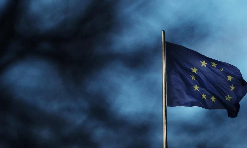 Συνεχίζουν τους εκβιασμούς Ουγγαρία-Πολωνία: Δεν έχει απάντηση η ΕΕ